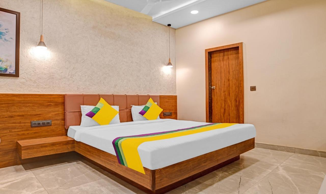 Hotel Abhilasha Inn Pachmarhi Exterior photo