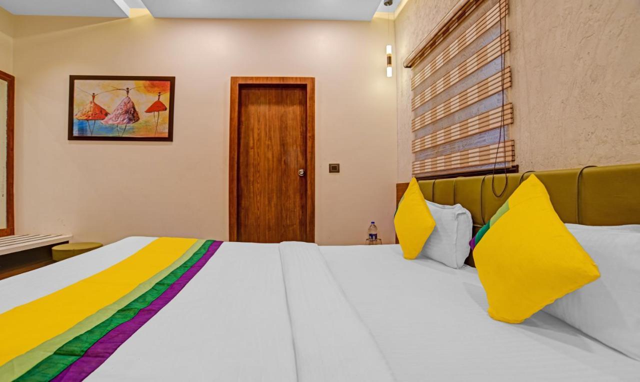 Hotel Abhilasha Inn Pachmarhi Exterior photo